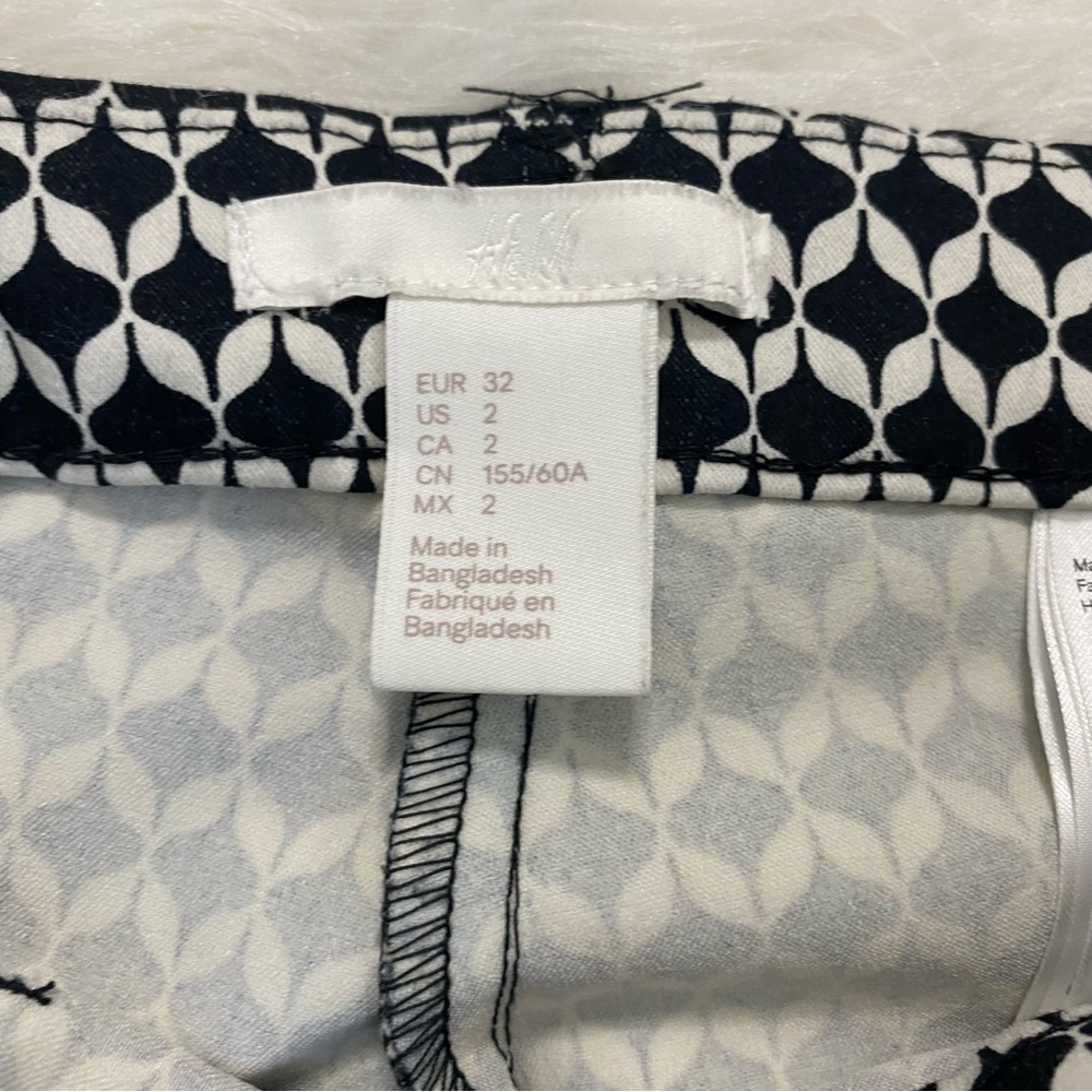 H&M Black and White Print Trouser Leggings - Picture 6 of 6